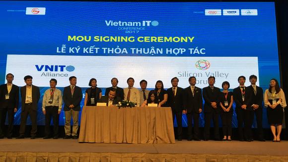The Vietnam IT Outsourcing Conference 2017, held in Ho Chi Minh City, saw international organizations agree to help develop the sector.