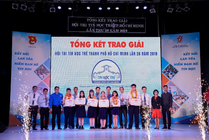 Một số hình ảnh tại lễ trao giải thưởng Hội thi Tin học trẻ TP.HCM