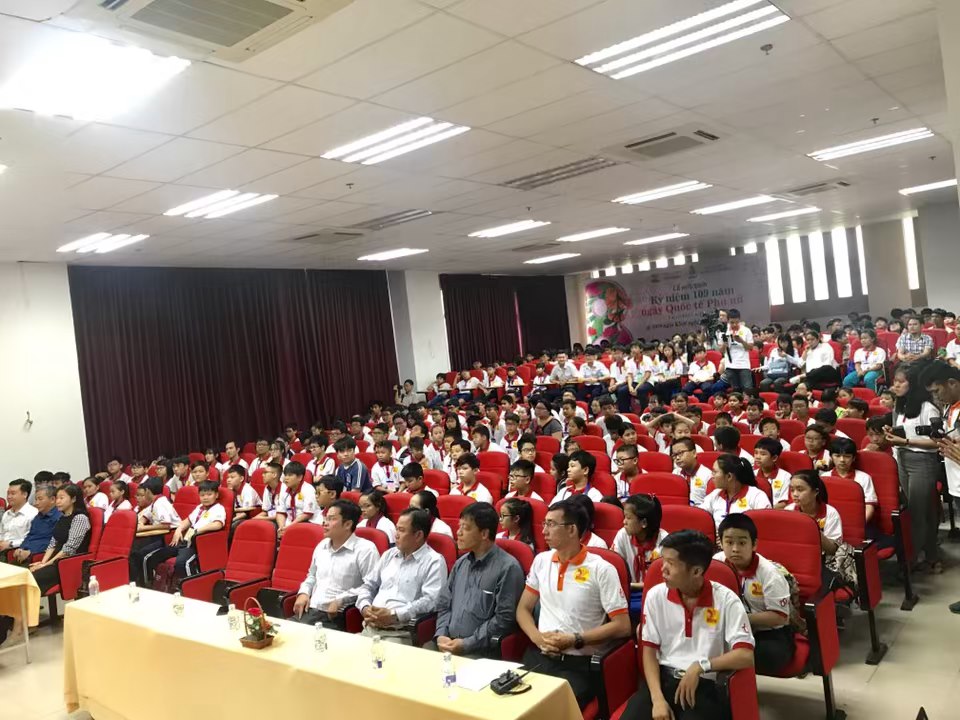 Toàn cảnh Lễ khai mạc Hội thi Tin học trẻ TPHCM 2019 tại trường Cao đẳng Viễn Đông, Lô số 2, Công viên phần mềm Quang Trung