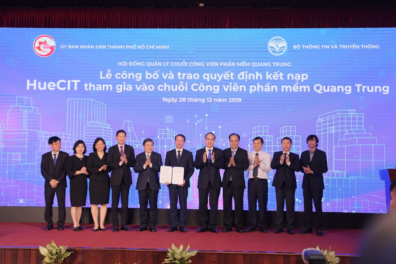 The Thua Thien Hue Information Technology Center (HueCIT) was named as the 3rd member of the Quang Trung Software City Chain