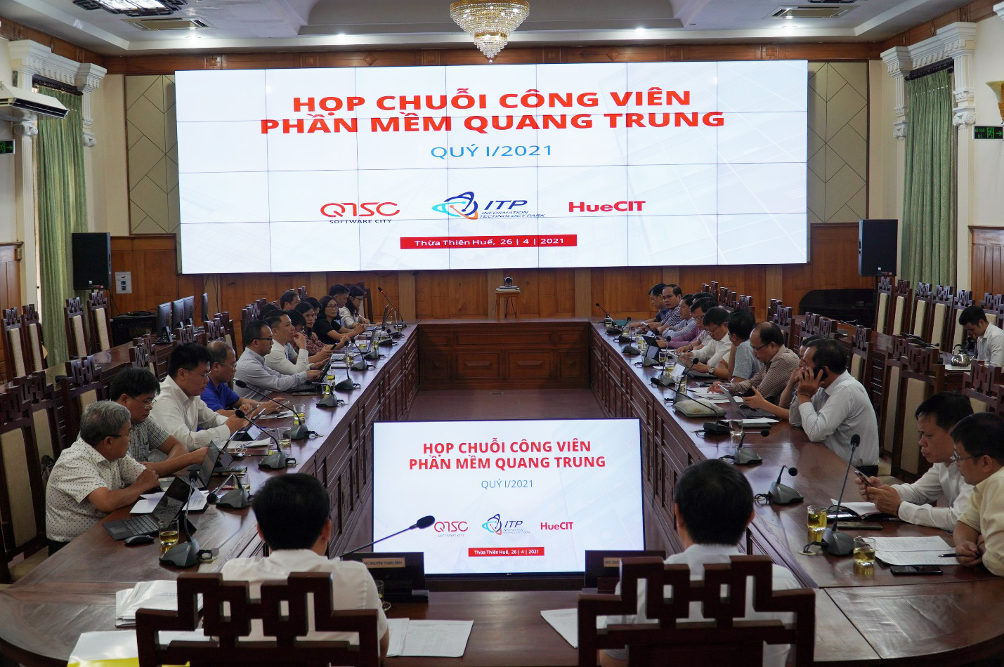 Hình 1: Toàn cảnh buổi họp Chuỗi Công viên phần mềm Quang Trung Quý 1/2021