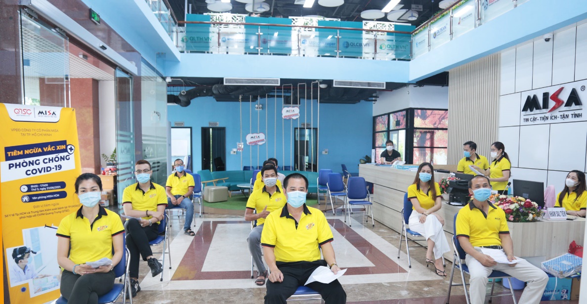 ngày tiêm vaccine phòng Covid-19 thứ 4 tại Công viên phần mềm Quang Trung