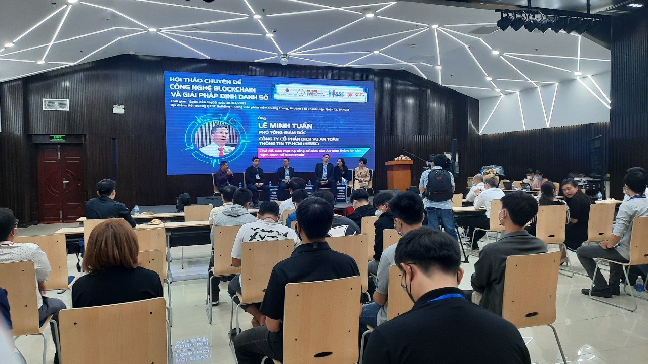 Ngày 30/03/2022, QTSC phối hợp cùng Công ty cổ phần Vietnam Blockchain, Quỹ Châu Á – Việt Nam (TAF) và Công ty Cổ phần Dịch vụ An toàn thông tin TP.HCM (HISSC) tổ chức Hội thảo chuyên đề “Công nghệ Blockchain và giải pháp định danh số”