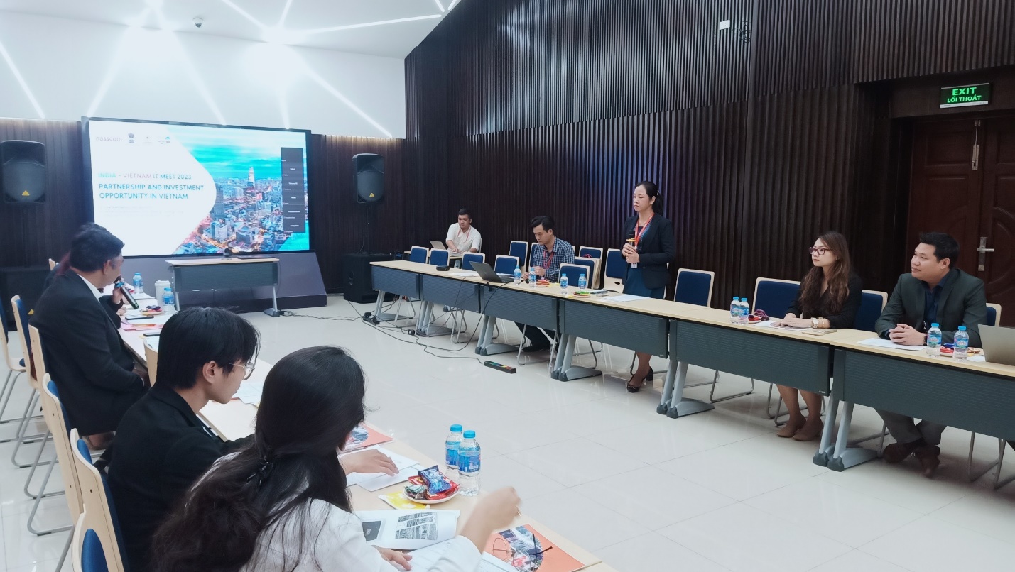 Bà Phạm Thị Kim Phượng, Phó Giám đốc QTSC phát biểu chào mừng đoàn đại biểu